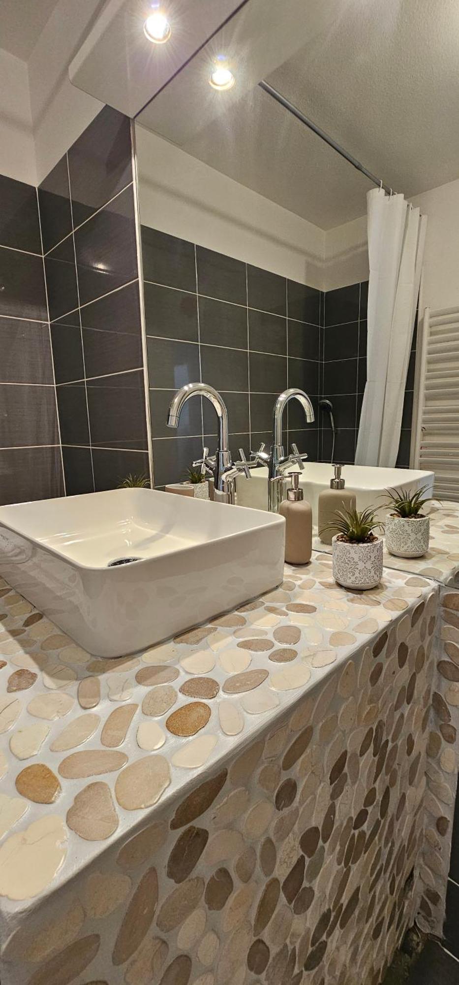 Le Cocon De Soie Superbe T3 A Vaulx En Velin Apartman Kültér fotó